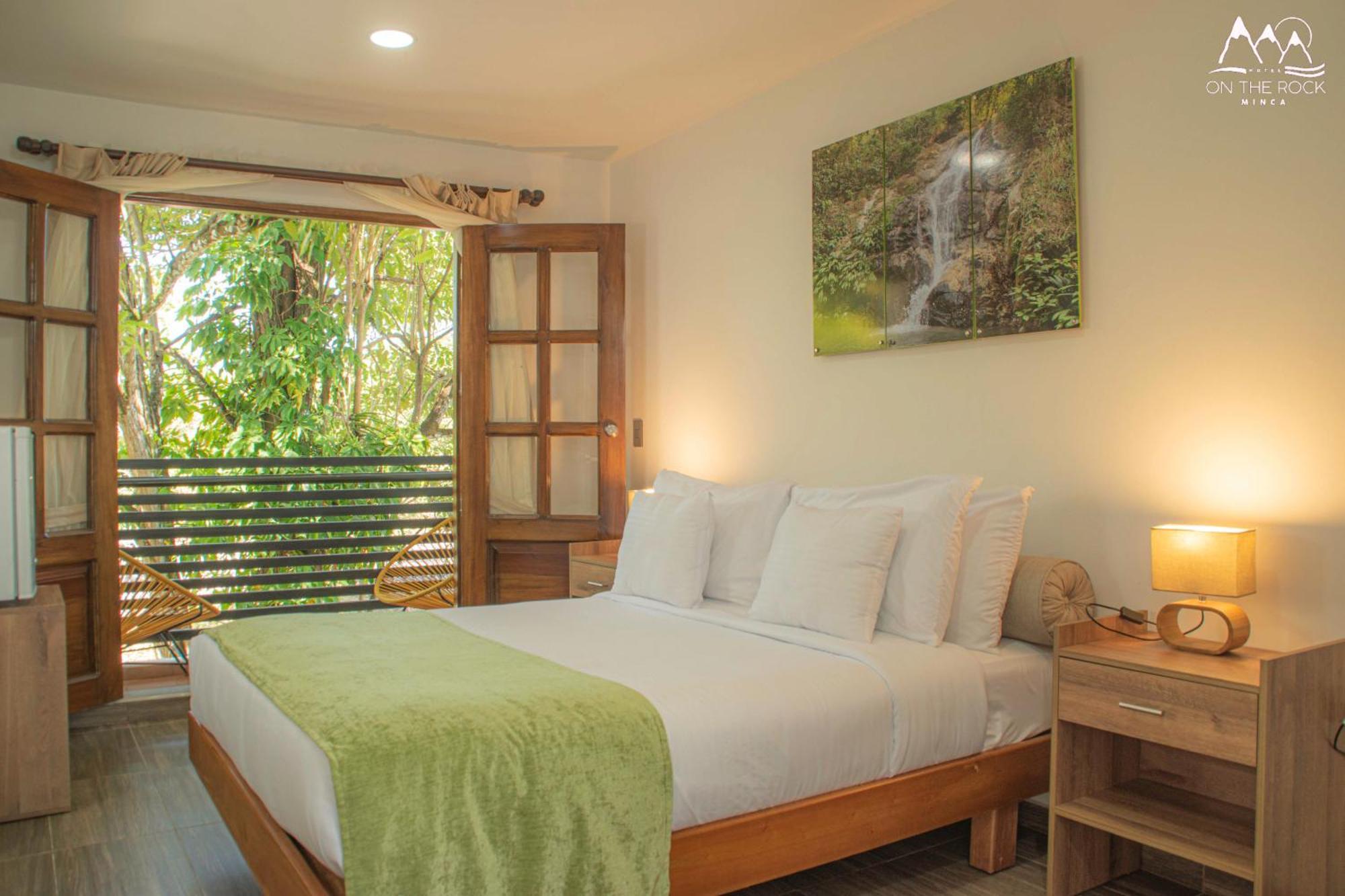 Hotel On The Rock Minca Exterior photo